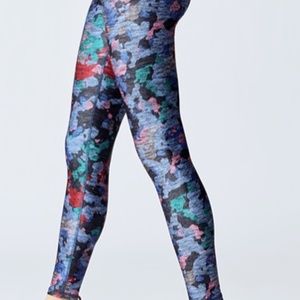 Terez Girl Blue Camo Leggings, Size Large (14)